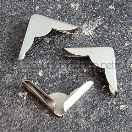 Ъгълчета за скрапбук албум - НИКЕЛ - 23x23x3mm - 4бр. - А 22