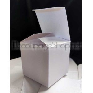 Малка Картонена Кутия с Форма на Куб 7 x 7 x 7 cm - БЯЛ ПЕЛЕН КАРТОН - 10 броя
