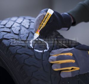 Твърд Маркер : Sakura Solid Marker : За Ниски Температури : Бял